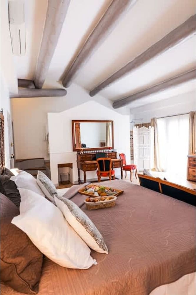 Charming Mas Provencal With Swimming Pool