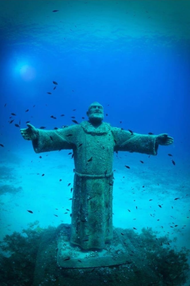 Photo 33