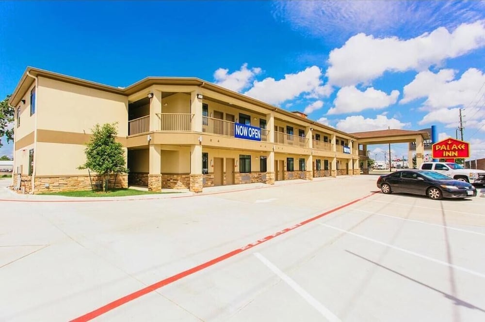 Palace Inn Conroe