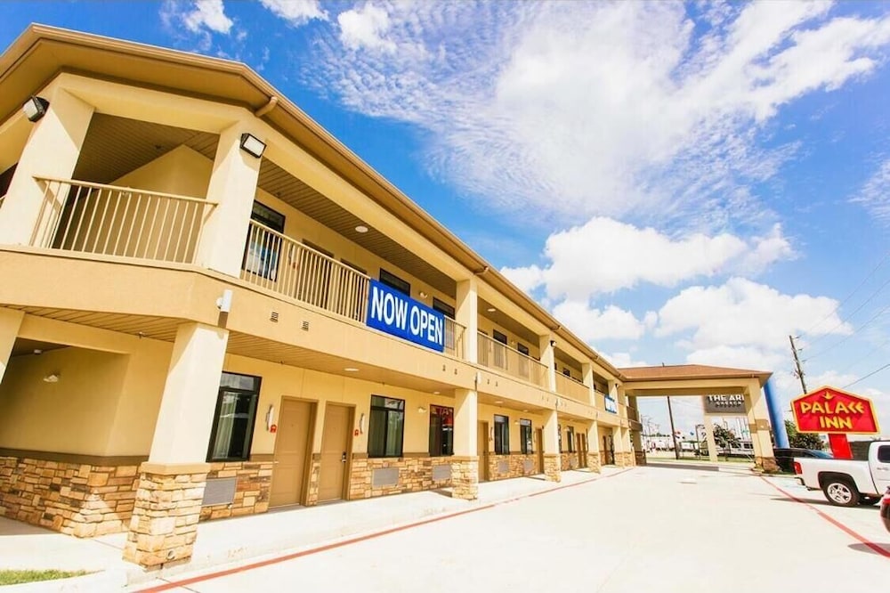 Palace Inn Conroe