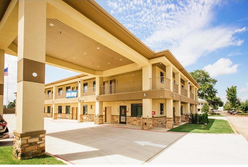 Palace Inn Conroe