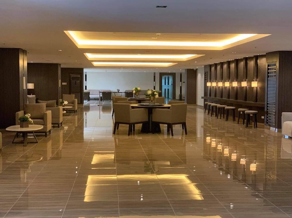 Air Residences-Modern studio w/ City skyline view