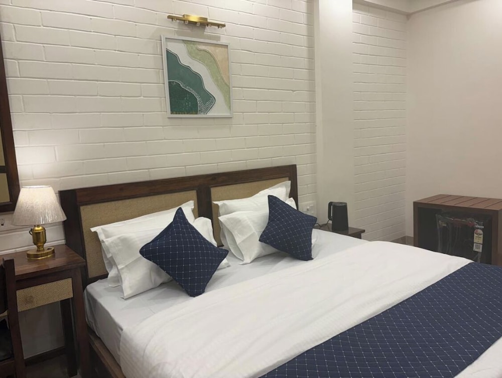 Yellowstone Resort Arambol