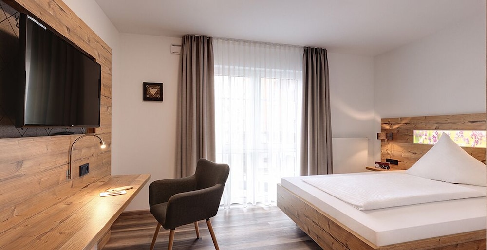 Landhotel Edelfinger Hof - Property Image 20