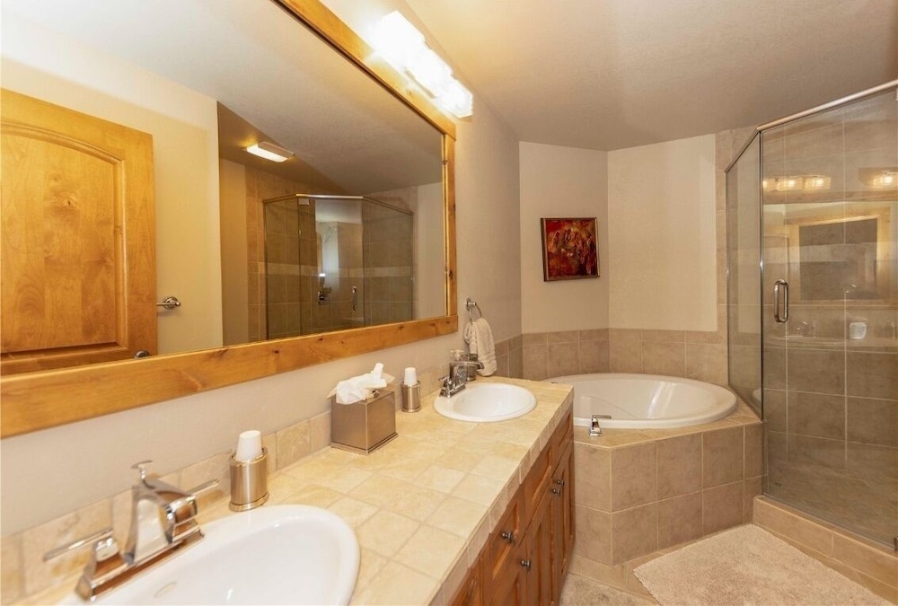 24 Autumn Brook 4 Bedroom Townhouse