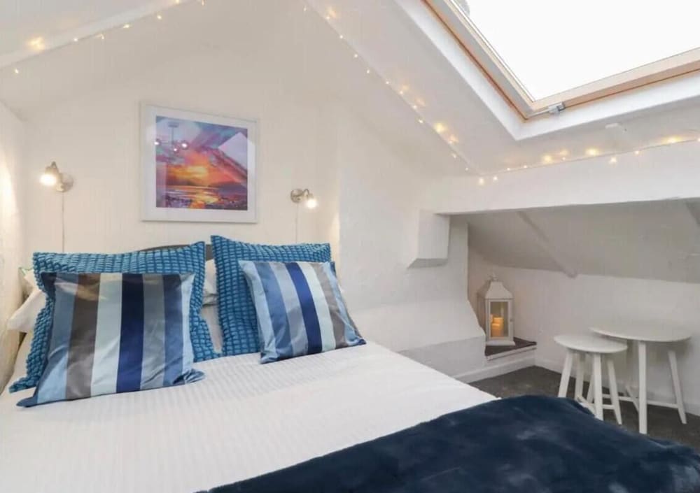 Kitty Cottage - 3 Bedroom - Warm and Welcoming - Sleeps 5 - Blackpool