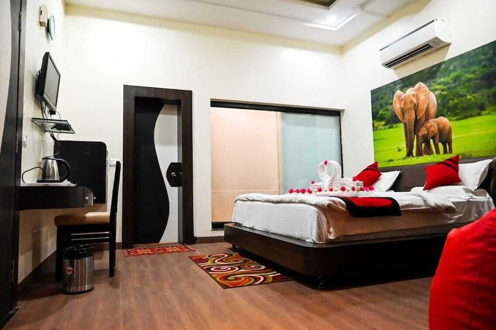 Kingfisher resorts