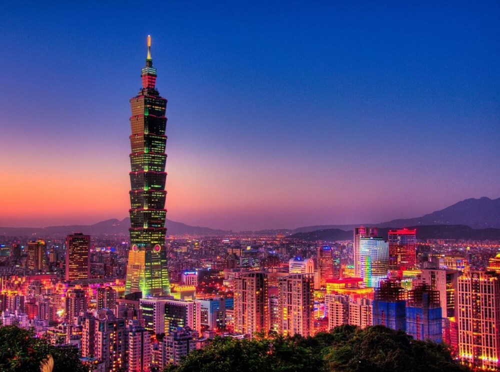 Yourcity Warm Nest - Taipei 101 and Big Dome Large Space & Sleeps 8 people