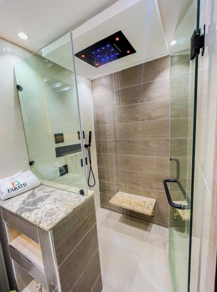Luxurious 2-bedroom Apartment in Lagos With City View