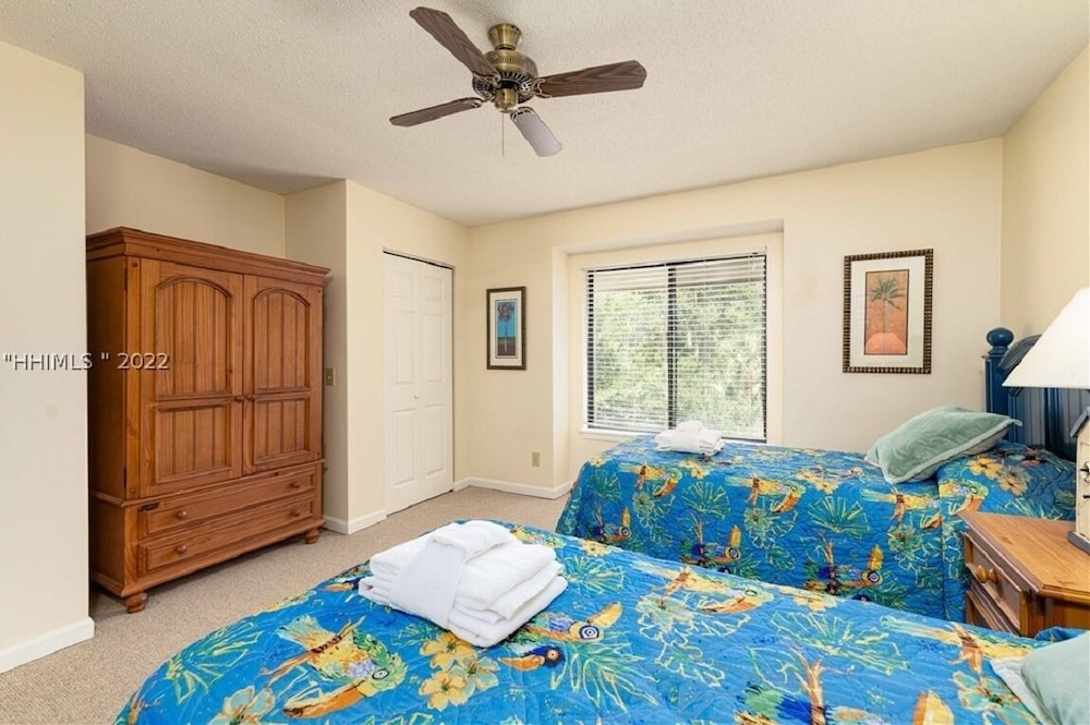 Townhouses Condos With Fantastic Resort Facilities view 3