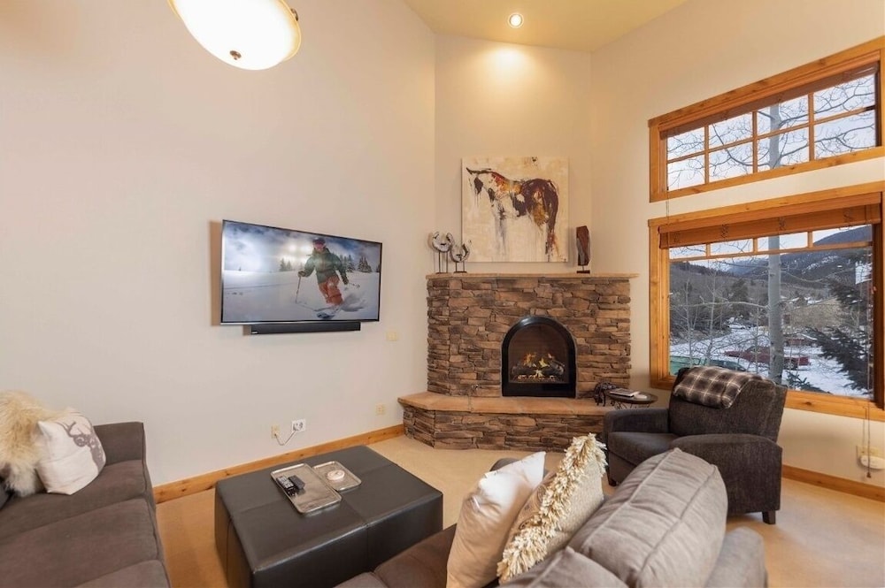 24 Autumn Brook 4 Bedroom Townhouse