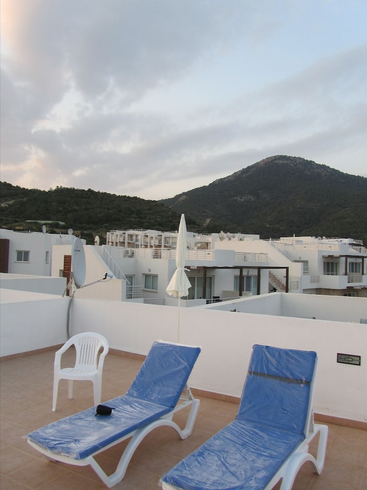 Penthouse With Breathtaking Panoramic Views of Mediterranean sea and Mountain view 2