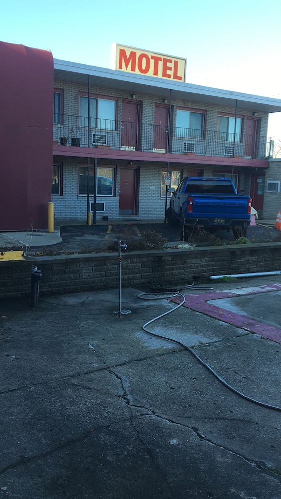 Dorchester Motel