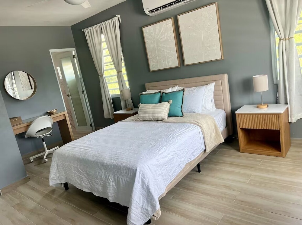 Blue Pearl-4 D'Luxe Beach Retreat