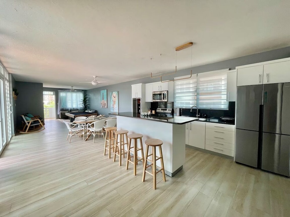 Blue Pearl-4 D'Luxe Beach Retreat