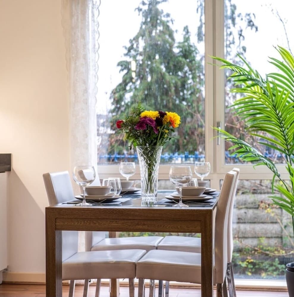 Luxurystaylong-sleeps6-freeparking-freegym-terrace