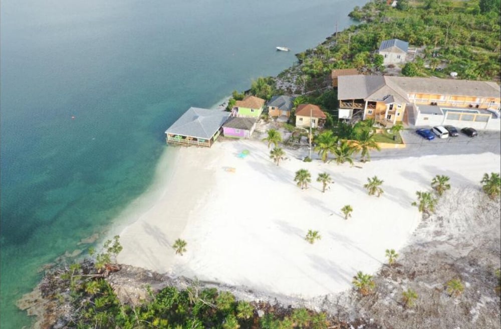 Hotel Calypso Hills - Image 1