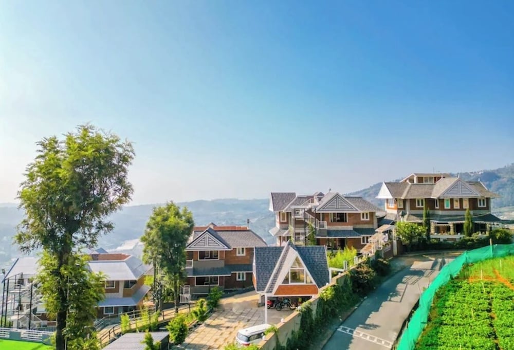 Kanavu Valley View Resort view 4