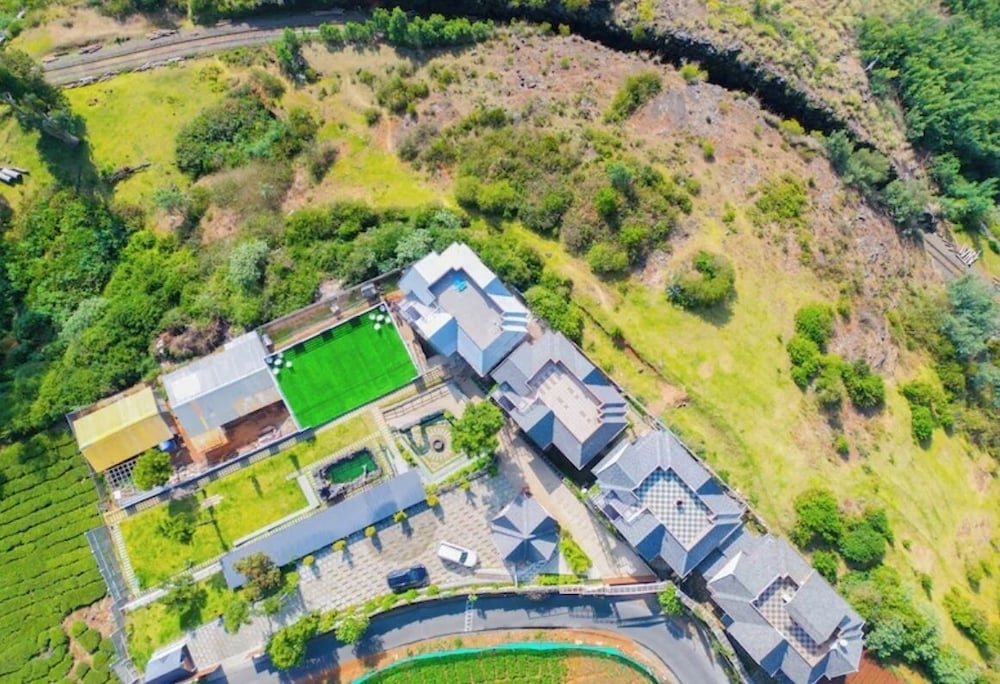 Kanavu Valley View Resort view 5