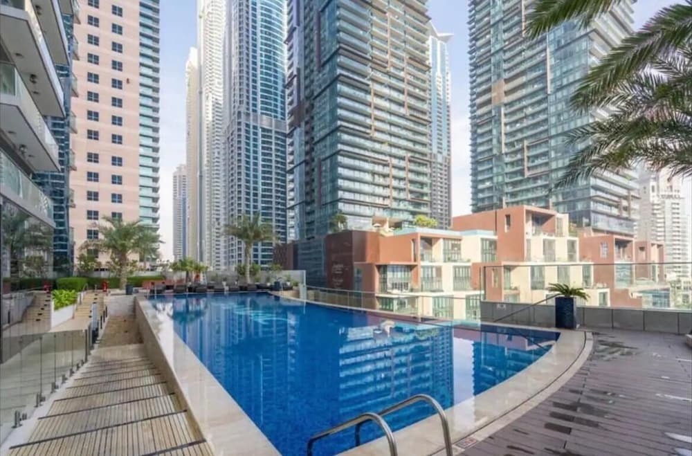 High End Luxury Stay with Full Palm Jumeirah View