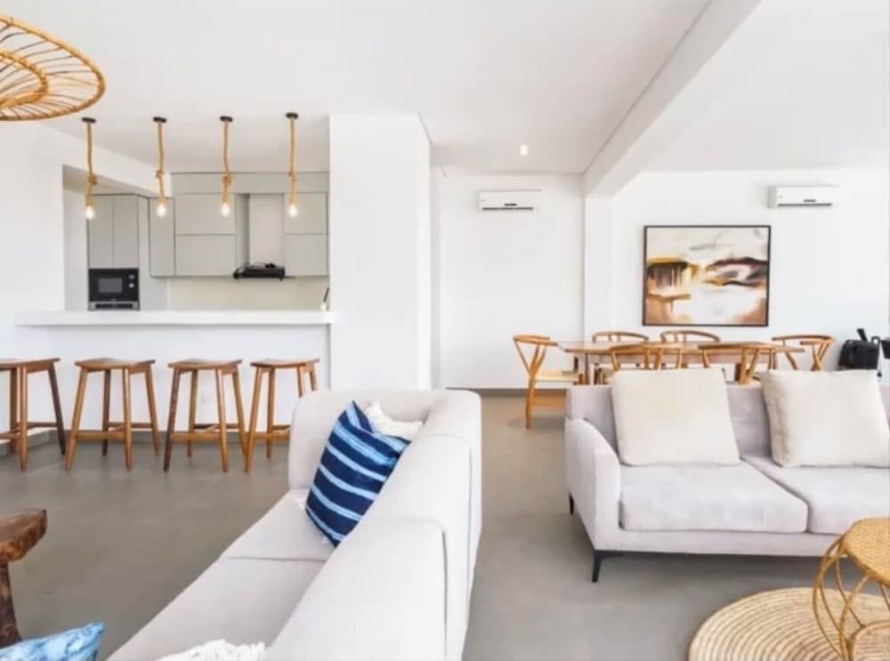 Lemon7 Beach House view 5