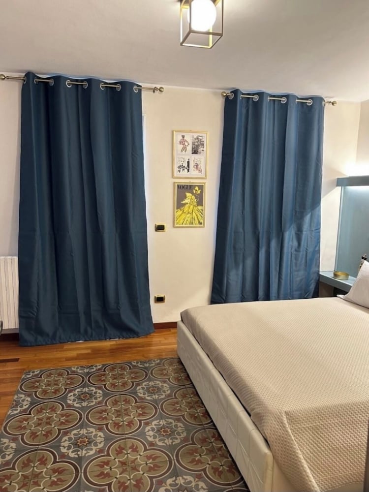 Calefati Gallery Luxury Apartment