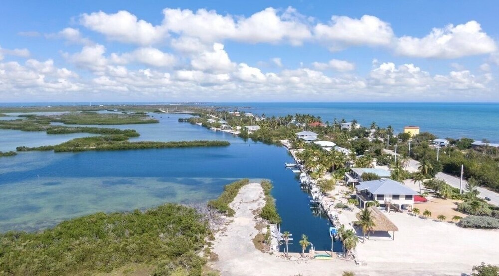 Barnacle Resort