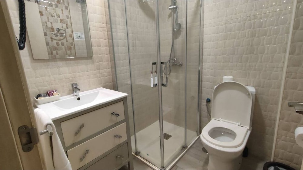Hostal Flor de Lis - Lojo