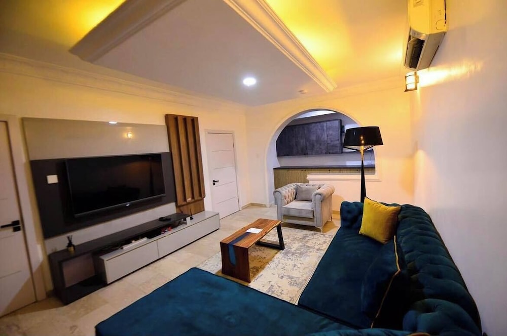Nissi Apartment