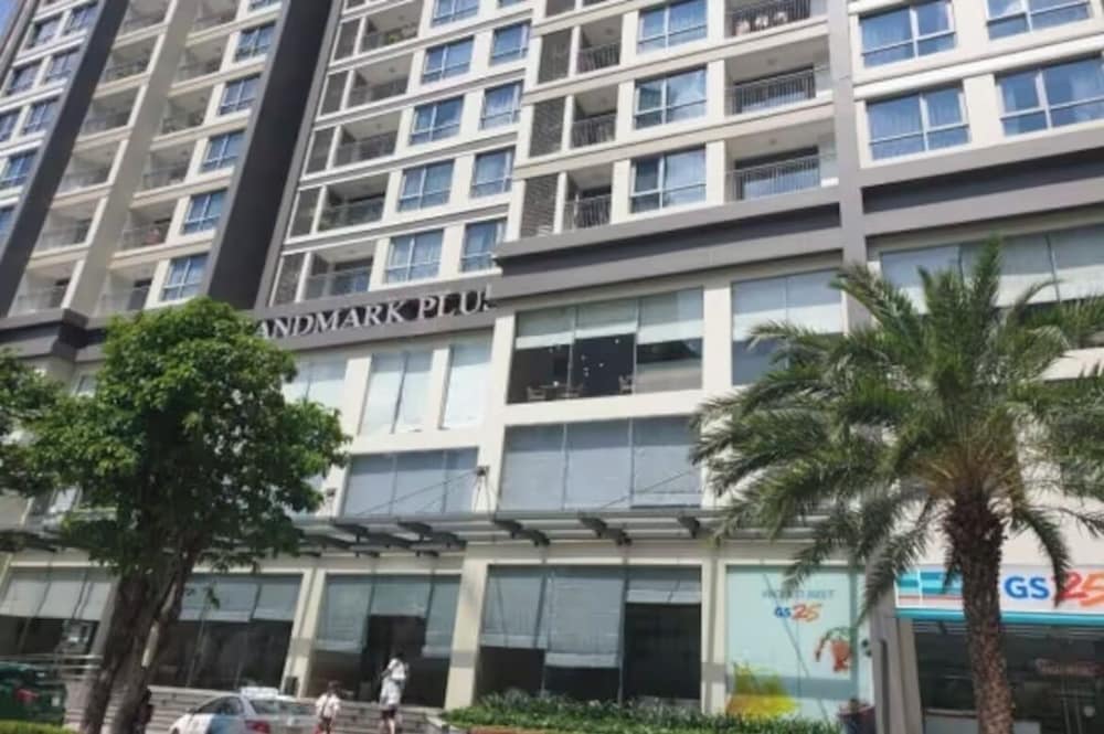 Landmark Plus . Vinhomes Central Park