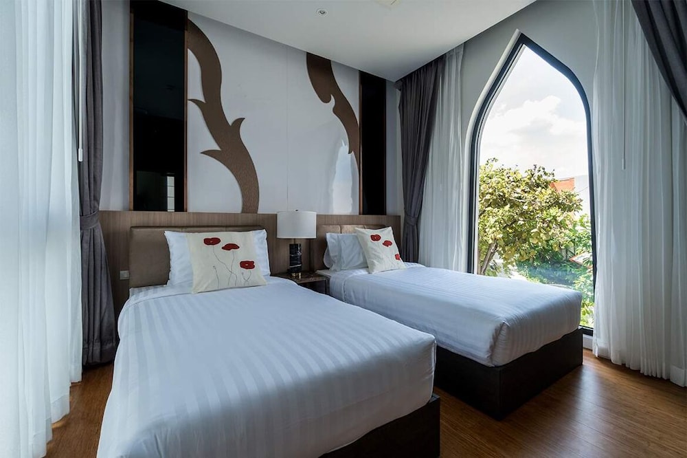 Panora Villa 8112 By Villacarte