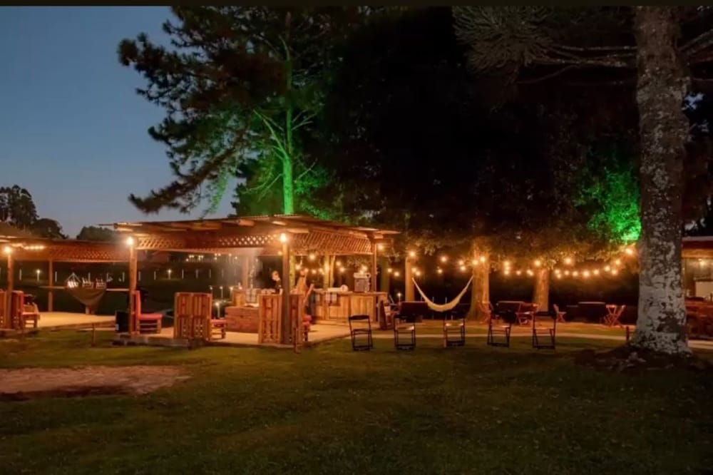 Cabanas Arena SG