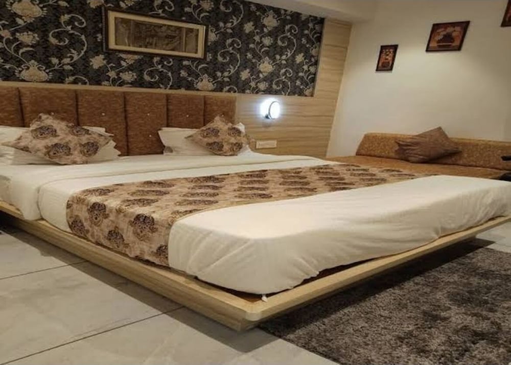 Hotel Nilkanth motera