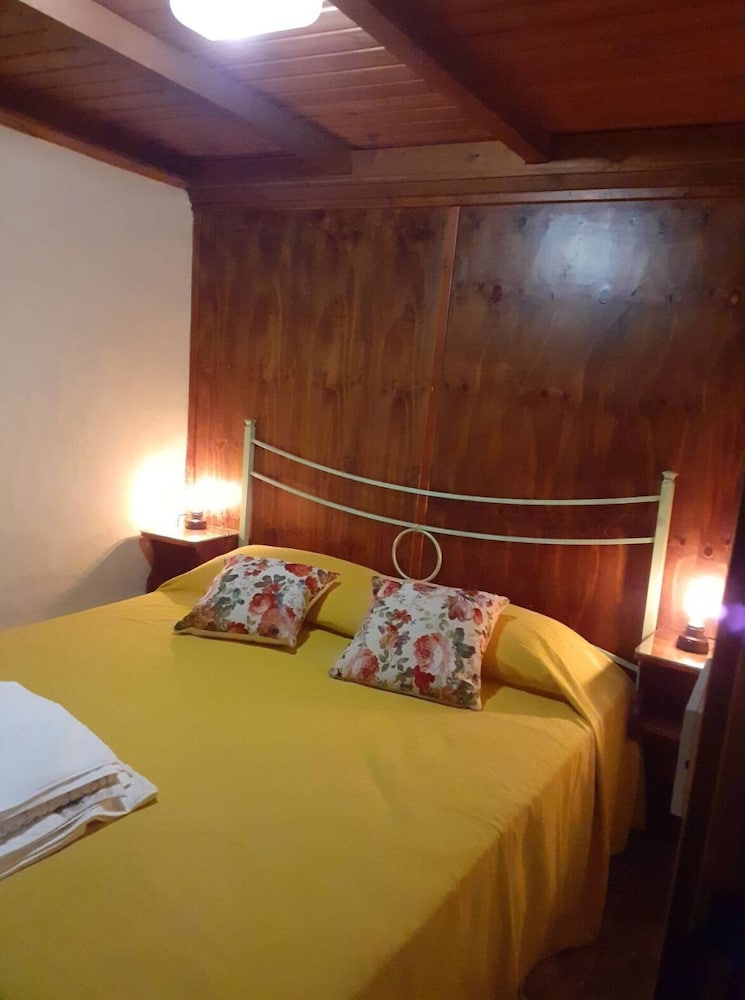 The Little House of Vacone Italy view 5