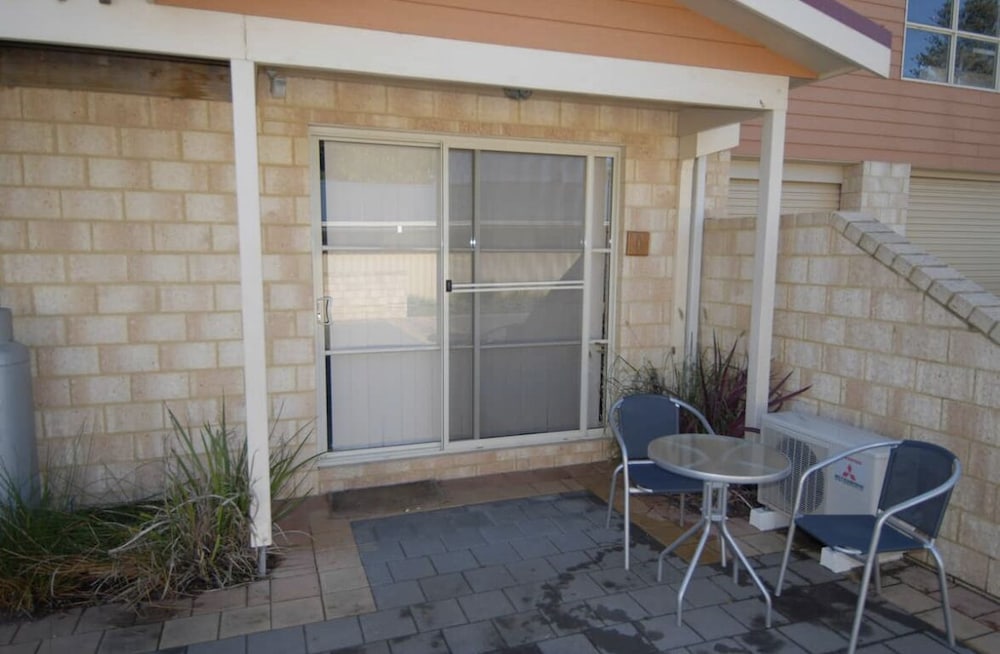 Esperance Foreshore Apartments