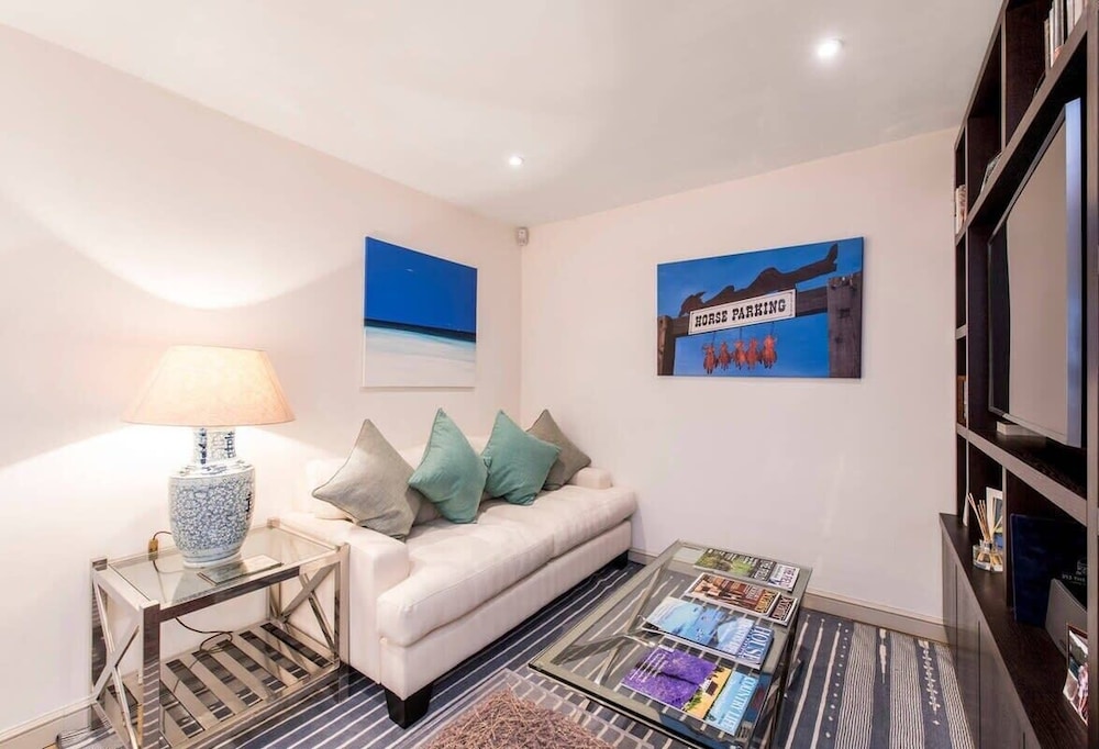 3 Bedroom Mews House - Marble Arch