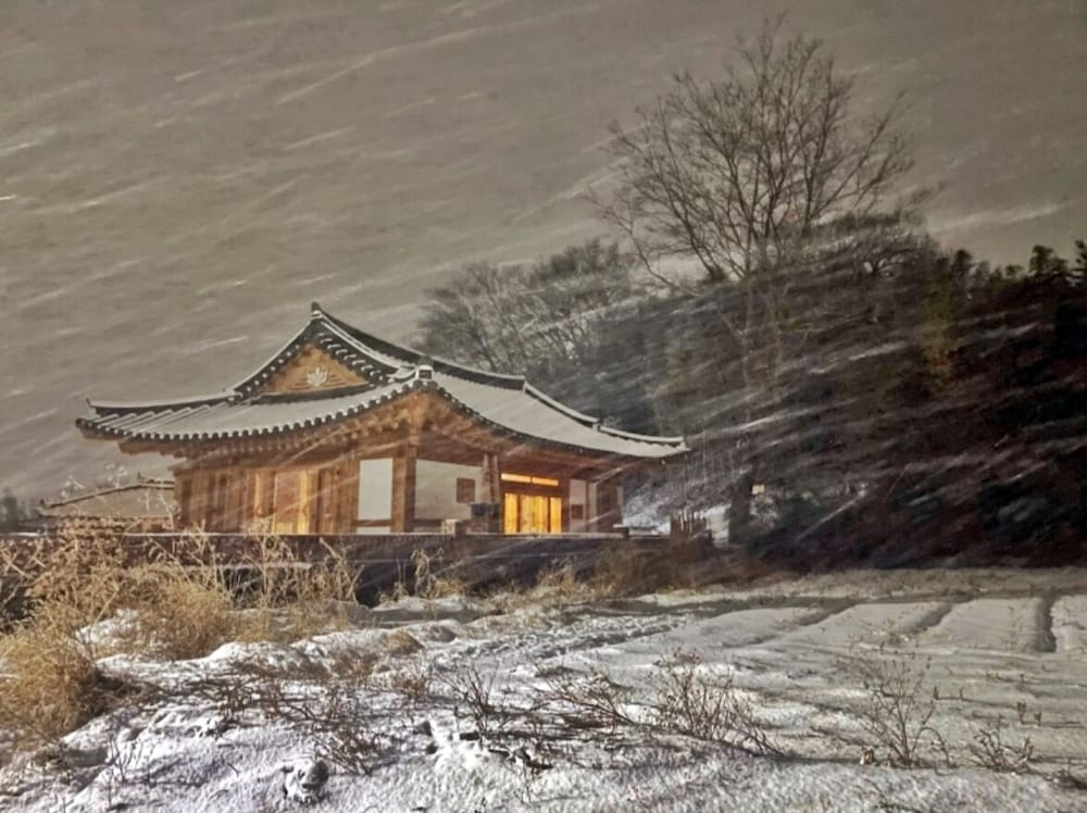 Jukrokjungsa hanokstay