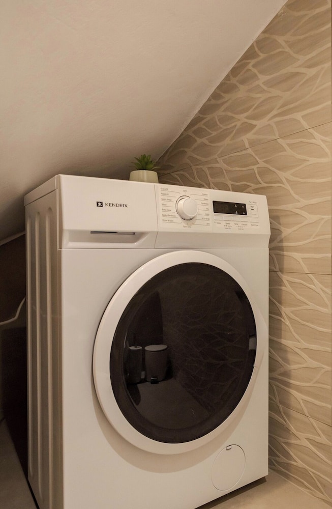 Demmi Central 2BR Designer Apt
