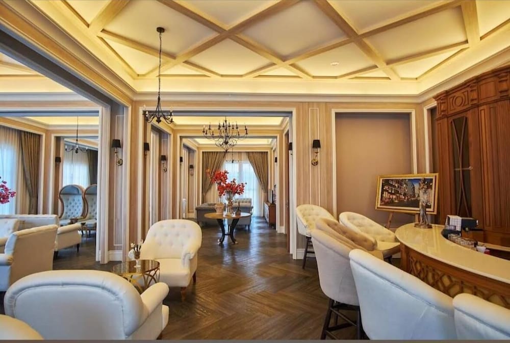Seven Seas Cote Apartment