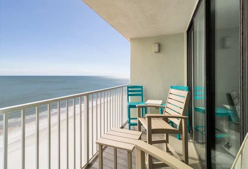 Sands Beach Club 1116 2 Bedroom Condo