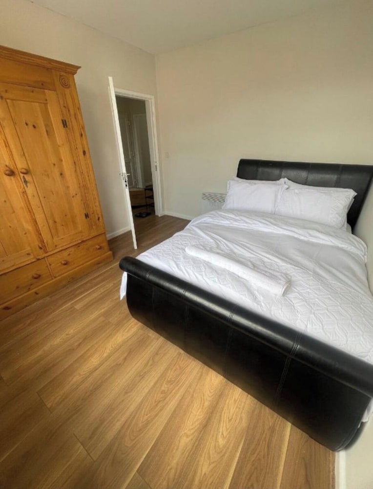 Hillside Retreat in Wolverhampton