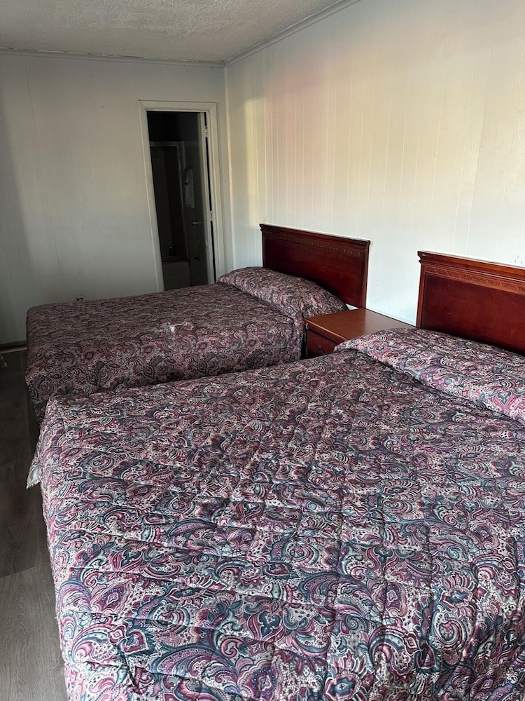 Montgomery Vacations - Travel Inn - Property Image 3