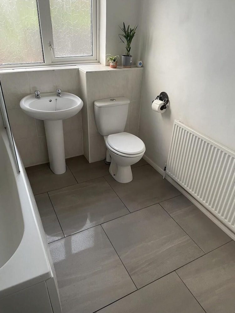 a Quiet Semi Rural Property Located in Bolsover view 2