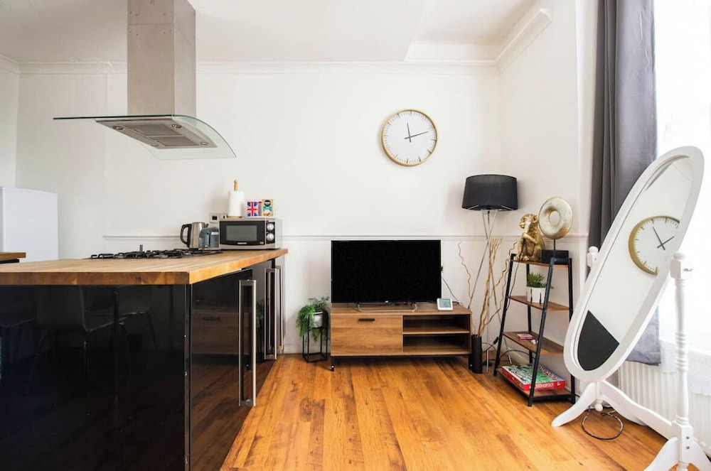 Charming London Apartment Near Hyde Park