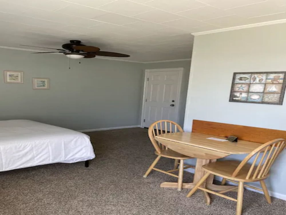 Echo Motel & Oceanfront Properties