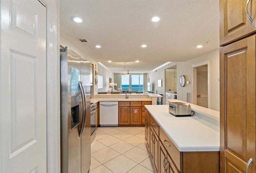 Sea Glass 2 Bedroom Condo