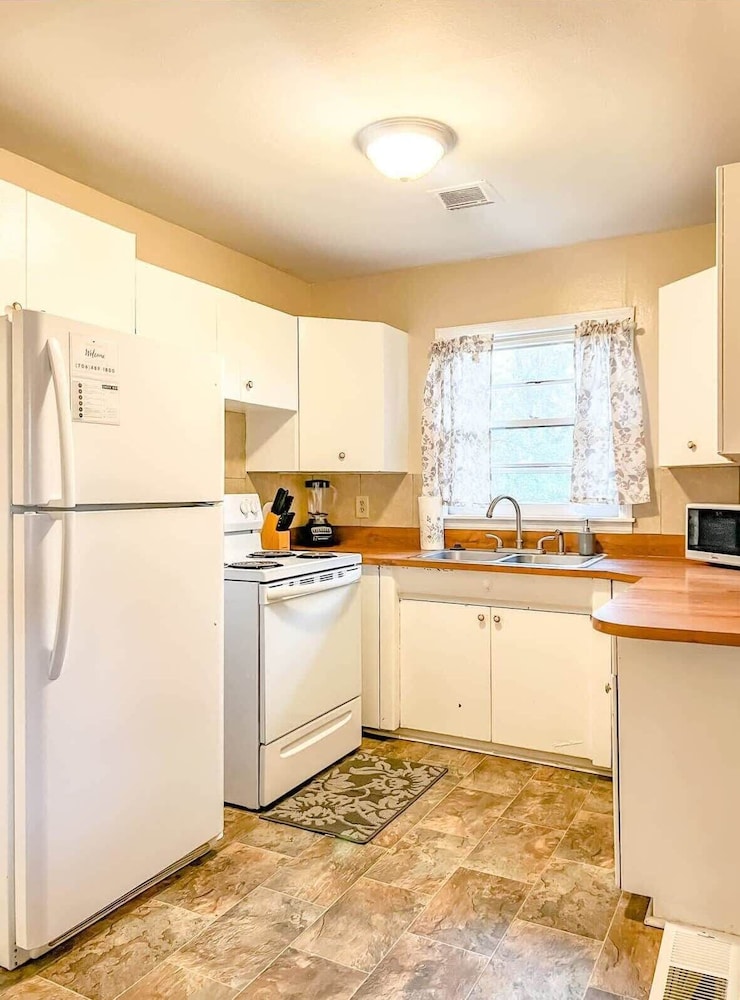 Boswell Bungalow 2