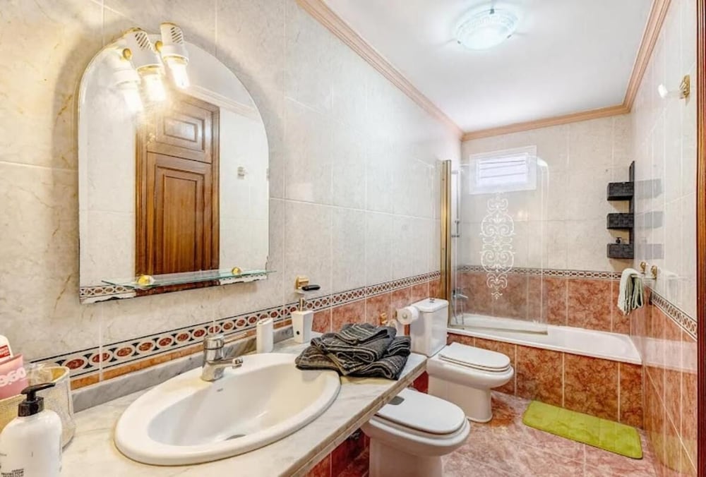 Home Radazul Beach Sea View & Wifi Free