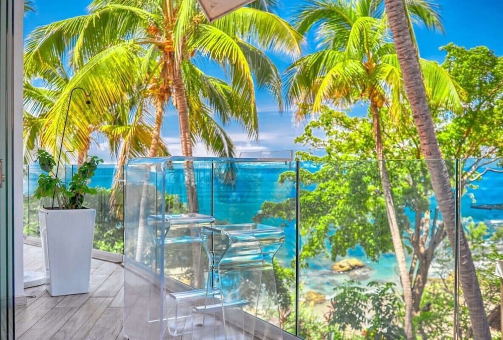 Luxury 1BR APT - Beach View - Jacuzzi - King Bed