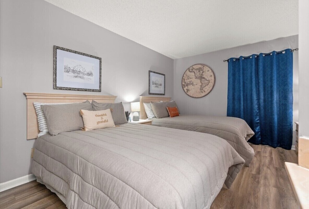 Units at Ocean Forest Plaza by Elliott Beach Rentals